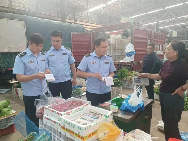 節(jié)前排查與設(shè)施服務(wù)升級(jí) 促進(jìn)酒業(yè)進(jìn)出口穩(wěn)迎'十一'客流高峰